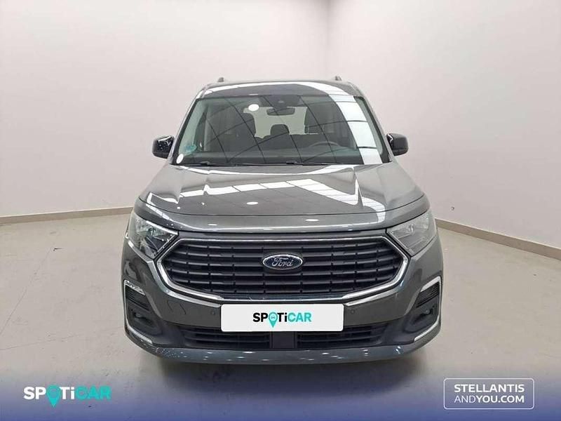 Usado Ford Tourneo Titanium 122 CV (89 kW) 2023 Gris Van