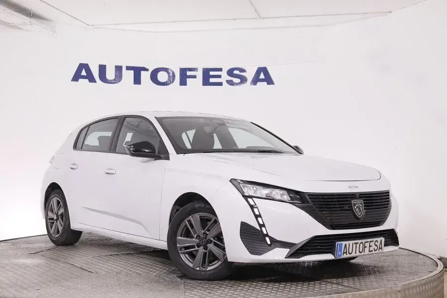 Usado Peugeot 308 Active 130 CV (95 kW) 2024 Blanco