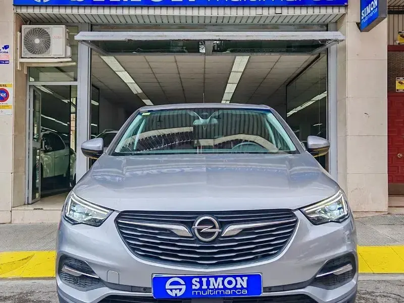 Usado Opel Grandland X Excellence 130 CV (95 kW) 2017 Gris / plata SUV