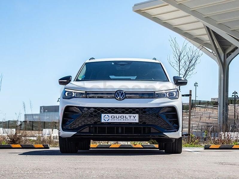 Usado VW Tiguan R-line 150 CV (110 kW) 2024 Blanco SUV