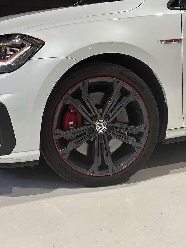 Usado VW Golf VII GTI 245 CV (180 kW) 2018 Blanco Utilitario