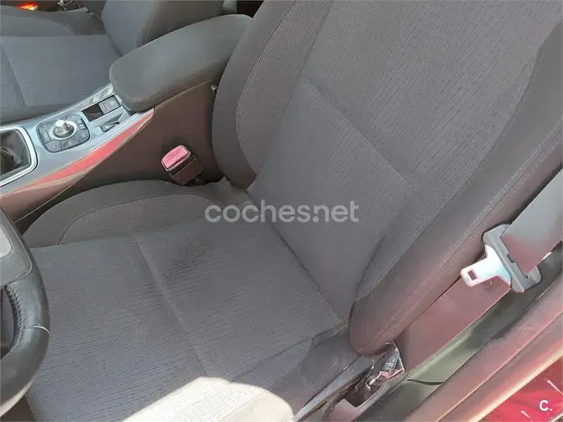 Usado Renault Laguna III Privilege 130 CV (95 kW) 2009 Negro Berlina