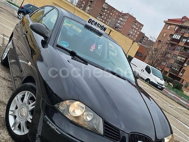 Negro Usado 2006 Seat Ibiza Reference Berlina | 3995 € (Precio justo) - Imagen 1/4