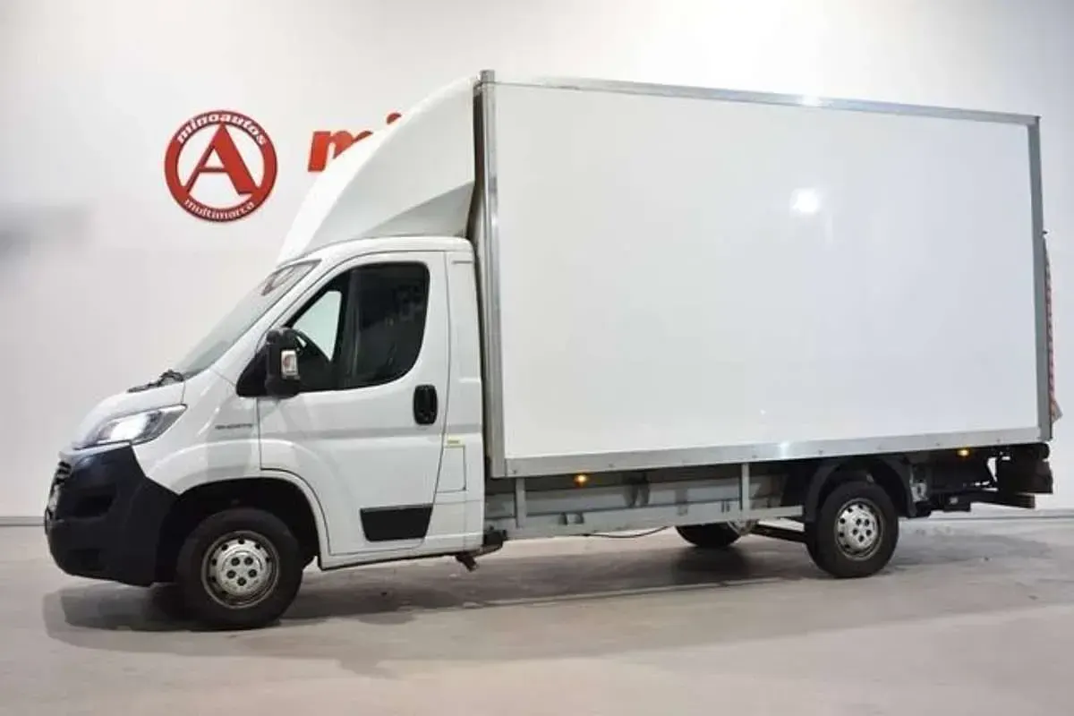 Usado Fiat Ducato 131 CV (96 kW) 2019 Blanco Van