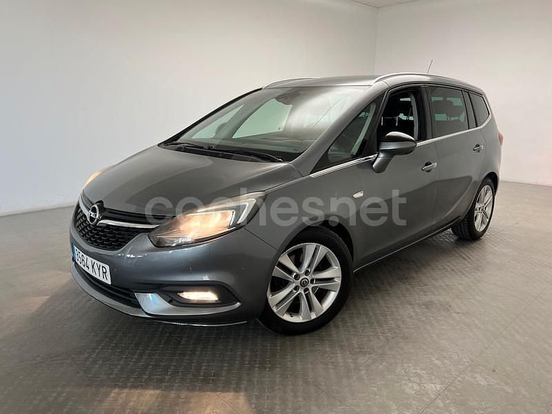 Gris / plata Usado 2019 Opel Zafira Innovation Monovolumen | 16.900 € (Caro) - Imagen 1/4