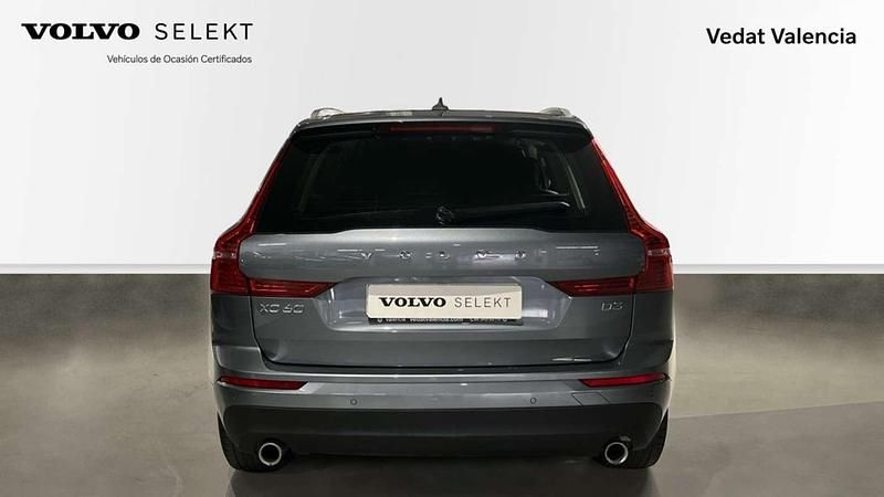 Usado Volvo XC60 Momentum 150 CV (110 kW) 2018 Gris SUV