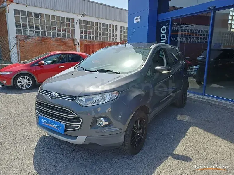 Usado Ford Ecosport Titanium 125 CV (91 kW) 2016 Gris / plata SUV