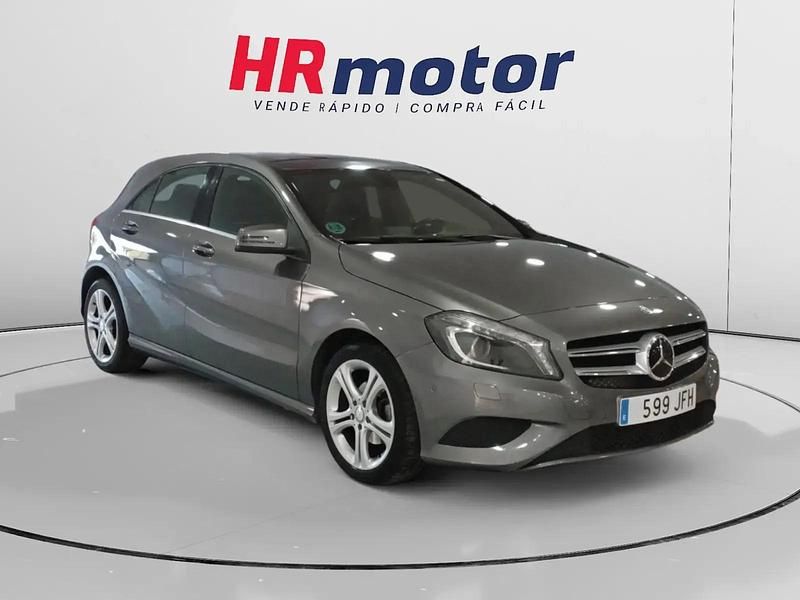 Usado 2014 Mercedes A180 Urban | 13.990 € (Precio justo) - Imagen 1/4