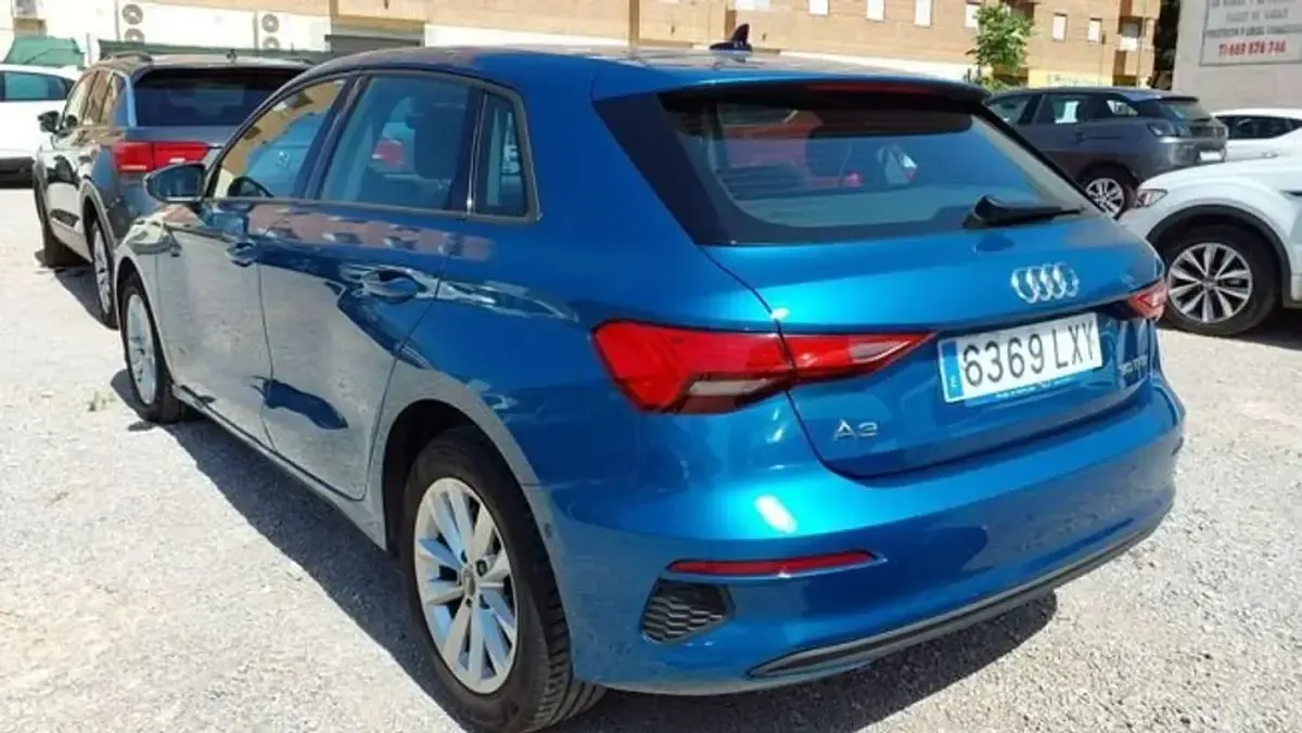 Usado Audi A3 Sportback 110 CV (80 kW) 2022 Azul Utilitario