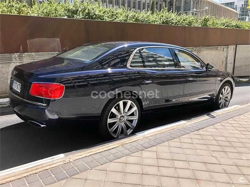 Azul Usado 2014 Bentley Flying Spur Berlina | 63.000 € - Imagen 1/2