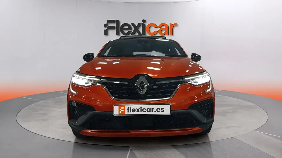 Usado Renault Arkana 145 CV (106 kW) 2022 Granate SUV