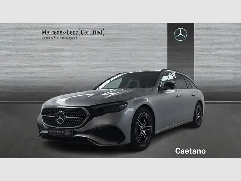 Usado Mercedes E220 197 CV (144 kW) 2025 Gris / plata Familiar