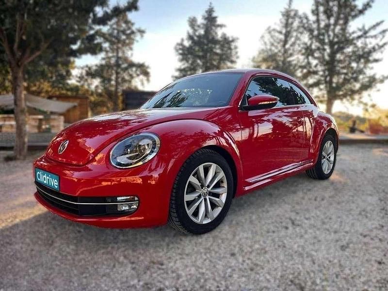 Usado VW Beetle Design 105 CV (77 kW) 2013 Rojo Utilitario