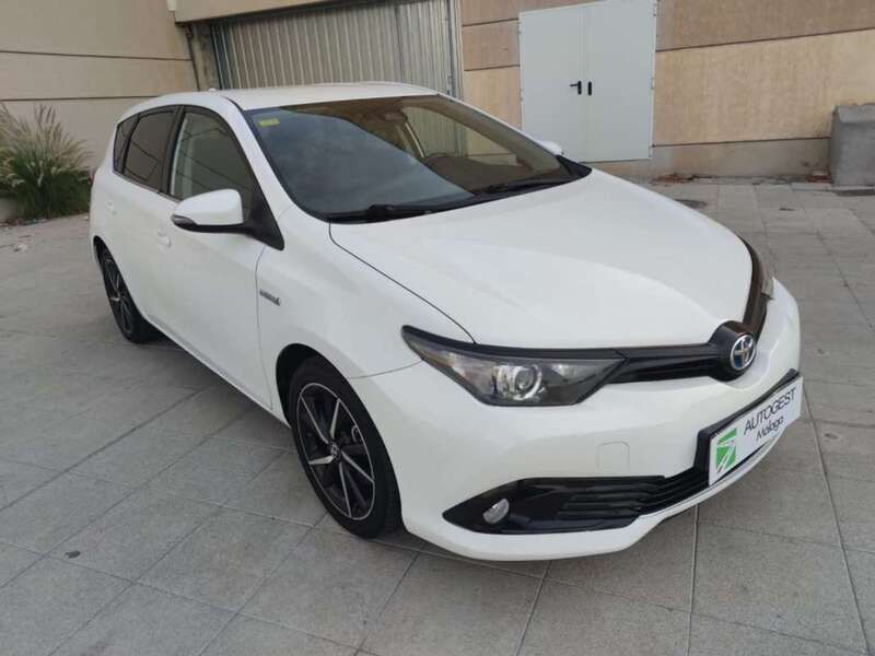 Blanco Usado 2018 Toyota Auris Hybrid Edition Utilitario | 18.500 € (Un poco caro) - Imagen 1/4