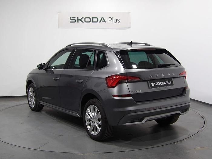 Gris Usado 2022 Skoda Kamiq Style SUV | 21.990 € (Precio justo) - Imagen 1/4