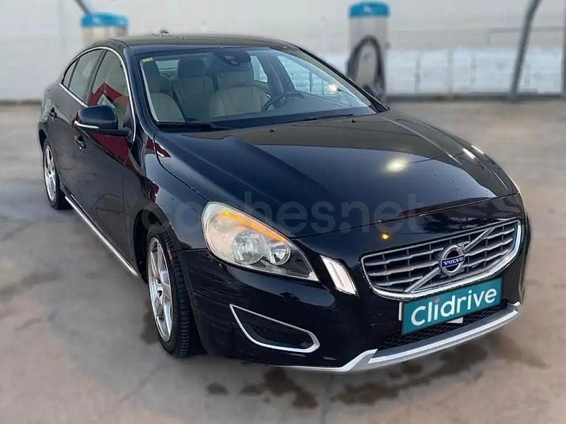 Usado Volvo S60 Momentum 163 CV (119 kW) 2011 Negro Berlina