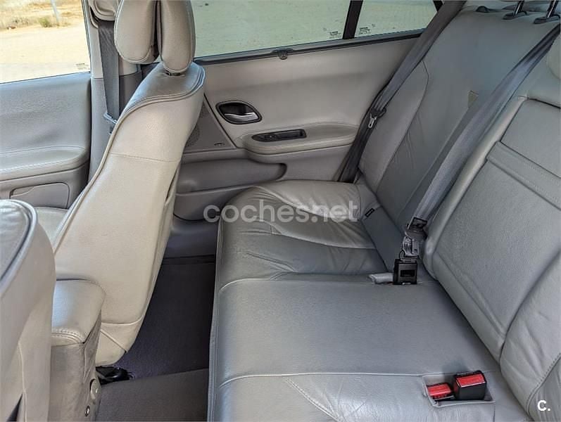 Usado Renault Laguna II 194 CV (142 kW) 2001 Gris / plata Berlina