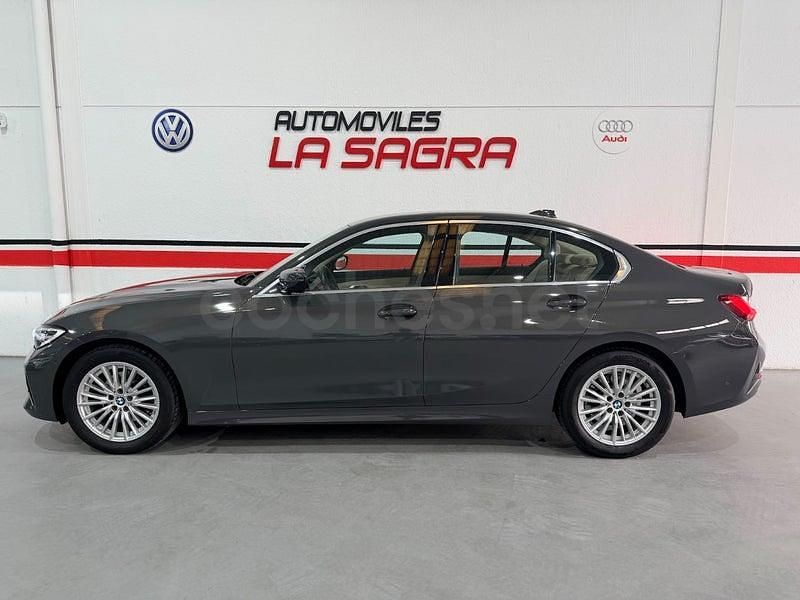 Usado BMW 320 Comfort Edition 184 CV (135 kW) 2019 Gris / plata Berlina