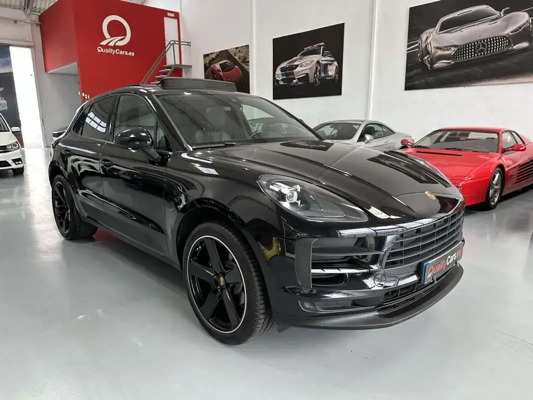 Usado Porsche Macan 245 CV (180 kW) 2021 Negro SUV