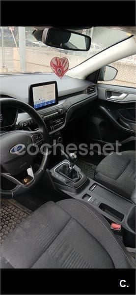 Usado Ford Focus Active 120 CV (88 kW) 2020 Gris / plata Familiar
