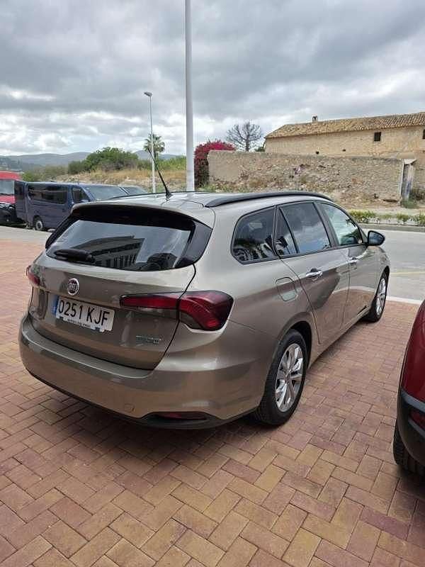 Usado Fiat Tipo Pop 95 CV (69 kW) 2018 Familiar