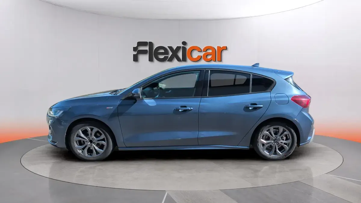 Usado Ford Focus ST-Line 125 CV (91 kW) 2023 Azul Berlina