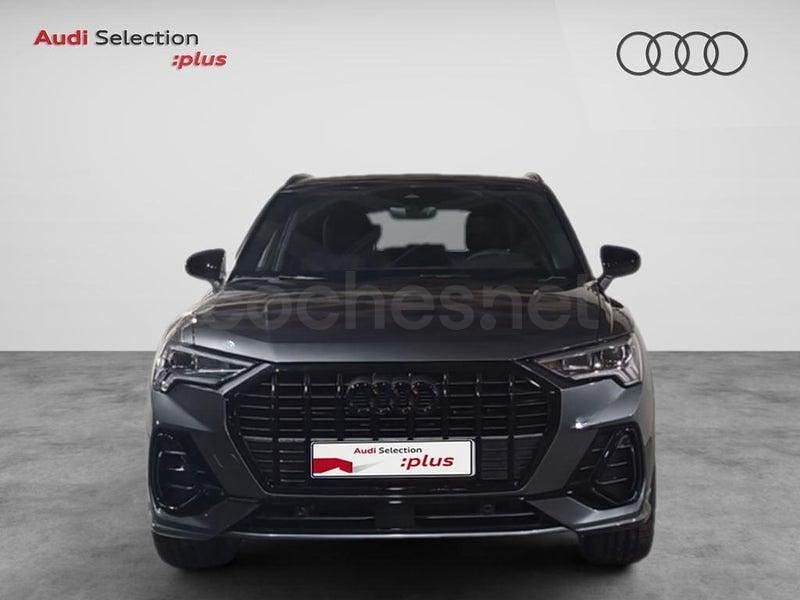 Usado Audi Q3 Ambiente 150 CV (110 kW) 2025 Gris / plata SUV
