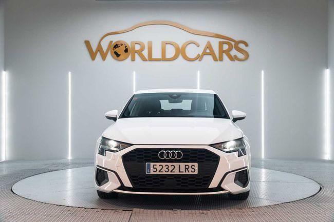 Usado Audi A3 e-tron 110 CV (80 kW) 2021 Blanco Utilitario