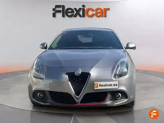 Usado Alfa Romeo Giulietta 120 CV (88 kW) 2018 Gris Berlina