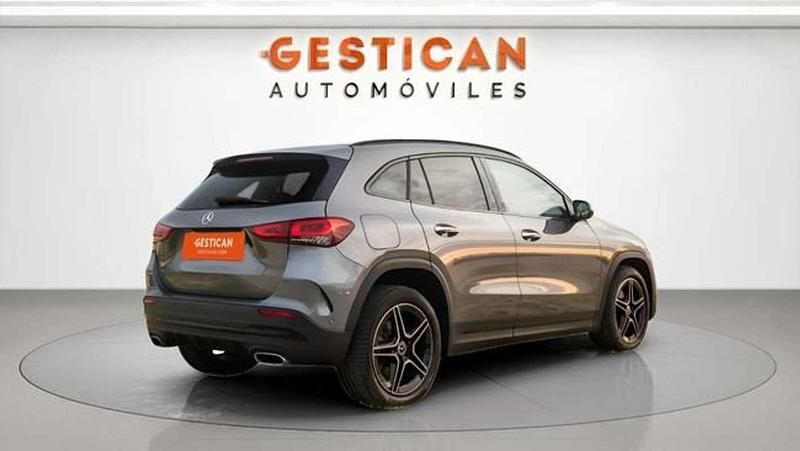 Usado Mercedes GLA250 218 CV (160 kW) 2022 Gris SUV