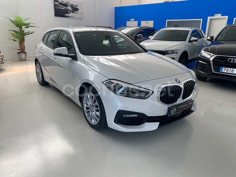 Blanco Usado 2021 BMW 118 Utilitario | 23.700 € (Buen precio) - Imagen 1/4