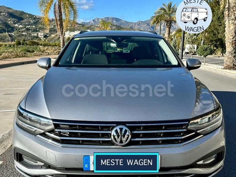 Usado VW Passat Executive 150 CV (110 kW) 2020 Gris / plata Familiar