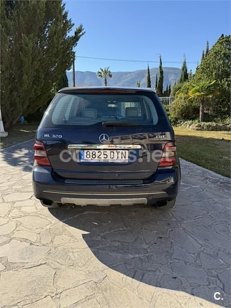 Usado Mercedes ML320 224 CV (164 kW) 2005 Azul SUV