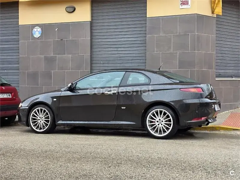 Usado Alfa Romeo GT Progression 150 CV (110 kW) 2005 Negro Coupe