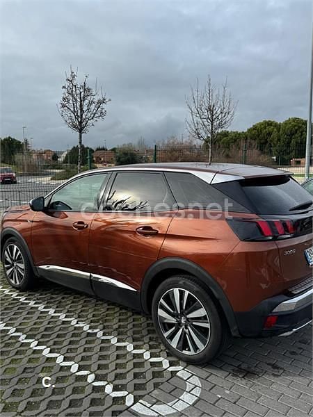 Usado Peugeot 3008 Active 130 CV (95 kW) 2020 Granate SUV