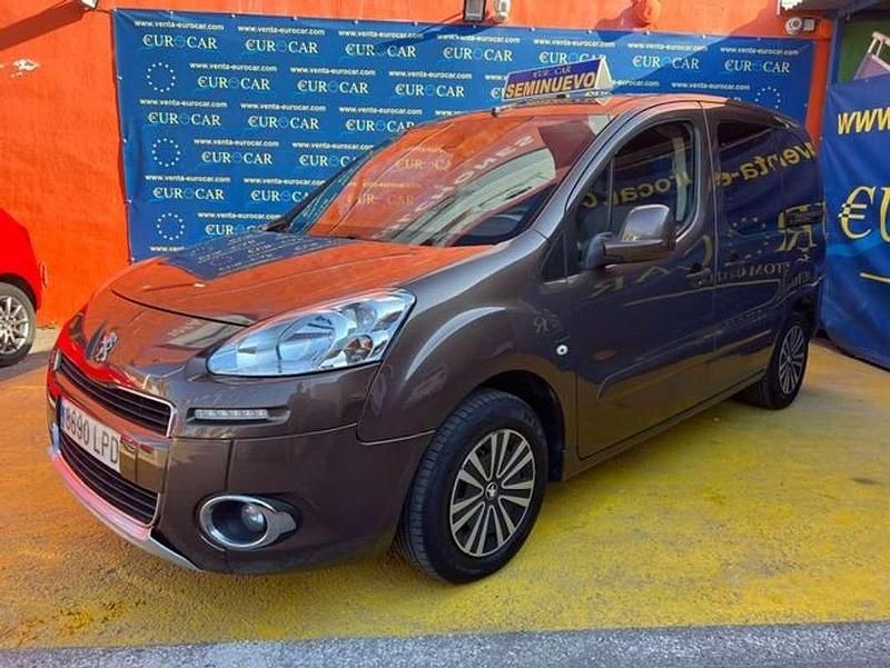 Usado Peugeot Partner 93 CV (68 kW) 2012 Marrón Monovolumen