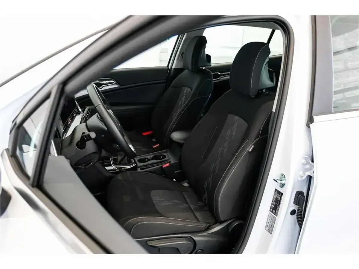 Usado Kia Sportage 160 CV (117 kW) 2025 Blanco SUV