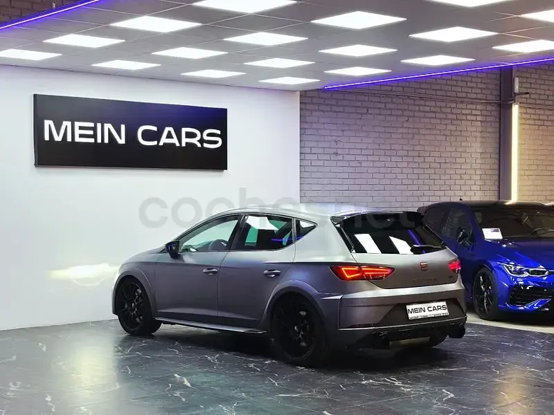 Usado Seat Leon CUPRA 300 CV (220 kW) 2018 Gris / plata Berlina