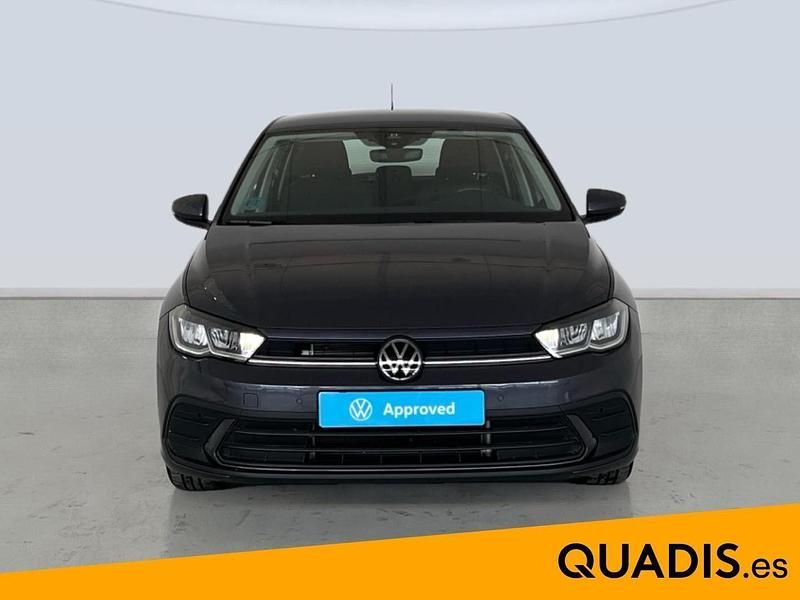 Usado VW Polo Life 95 CV (69 kW) 2025 Gris Utilitario