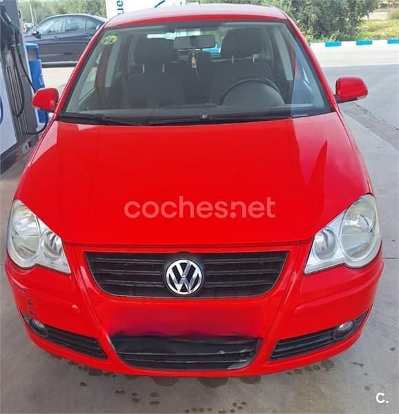 Usado VW Polo United 70 CV (51 kW) 2008 Rojo Utilitario