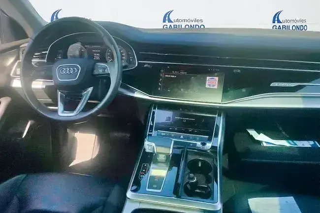 Usado Audi Q8 381 CV (280 kW) 2021 Azul SUV