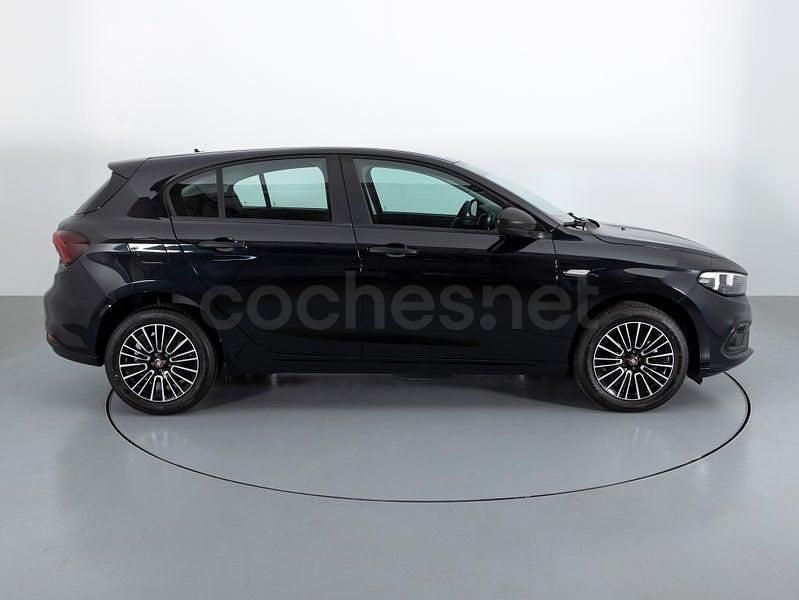 Usado Fiat Tipo 130 CV (95 kW) 2022 Negro Berlina