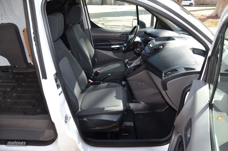 Usado Ford Transit Trend 100 CV (73 kW) 2019 Blanco Van