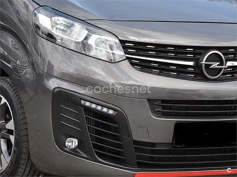 Usado Opel Zafira Life Business 150 CV (110 kW) 2021 Gris / plata Monovolumen