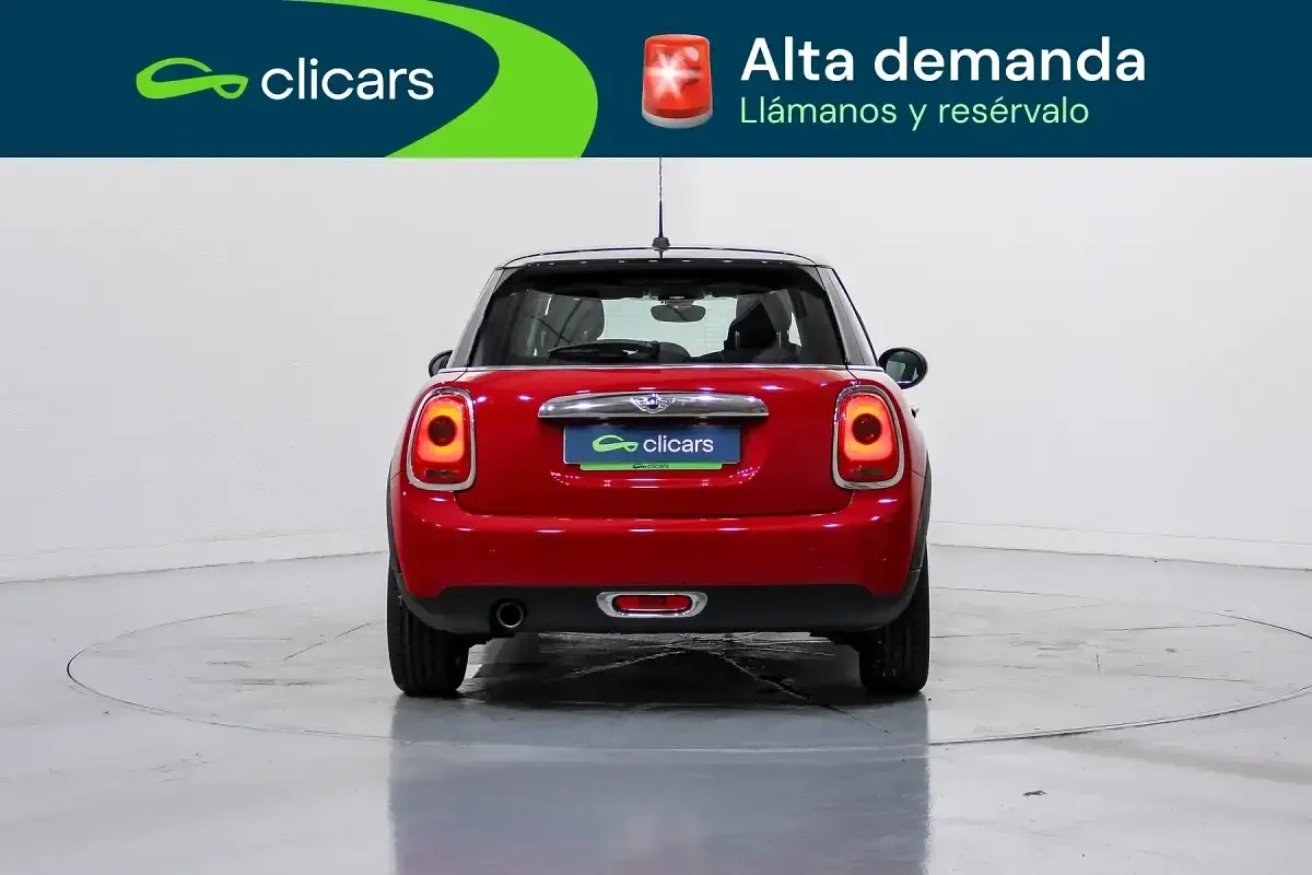 Usado Mini ONE 102 CV (75 kW) 2017 Rojo Utilitario