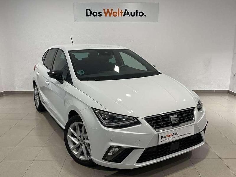 Blanco Usado 2021 Seat Ibiza FR Utilitario | 14.490 € (Precio justo) - Imagen 1/4