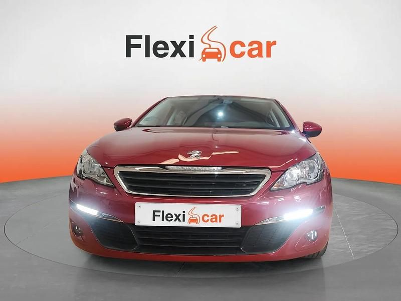 Usado Peugeot 308 Style 111 CV (81 kW) 2016 Rojo Berlina