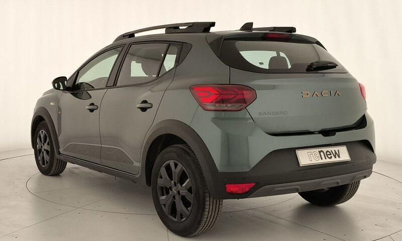 Usado Dacia Sandero Extreme 100 CV (73 kW) 2025 Verde Berlina