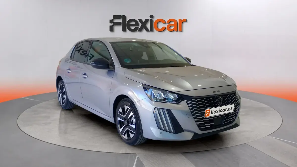 Usado Peugeot 208 Allure 101 CV (74 kW) 2025 Utilitario
