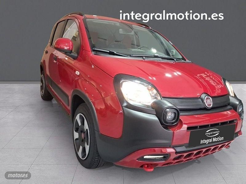 Nuevo Fiat Panda 69 CV (50 kW) 2025 Rojo Utilitario